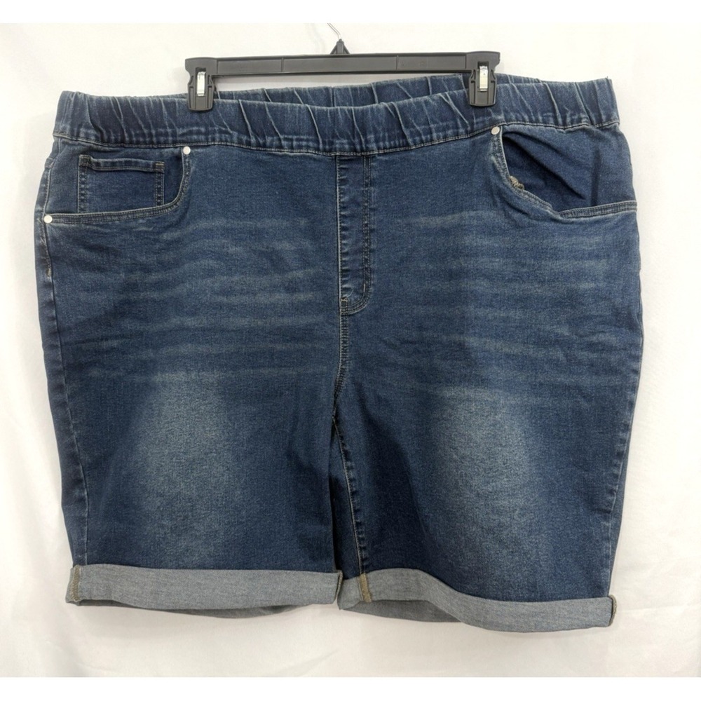 NWT Bloomchic Denim Size 28 Cuffed Jean Shorts Medium Dark Wash Elastic Waist